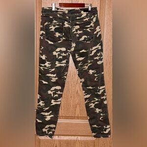 Kut from the Kloth Camouflage Pants in Green and Tan